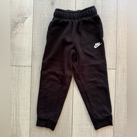 Kids Nike Joggers - Picture 3 of 8